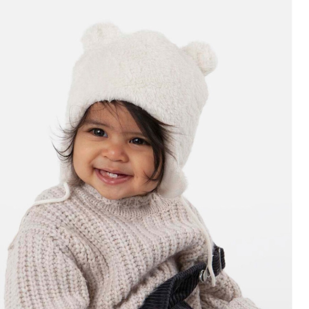 Barts Toddler NWT Noa Bear faux fur beanie w/ears & tie, fleece lining, soft.
